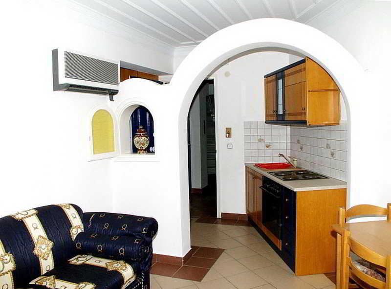 Kalimera Hotel Pórosz Kültér fotó