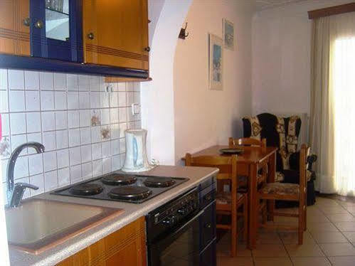 Kalimera Hotel Pórosz Kültér fotó